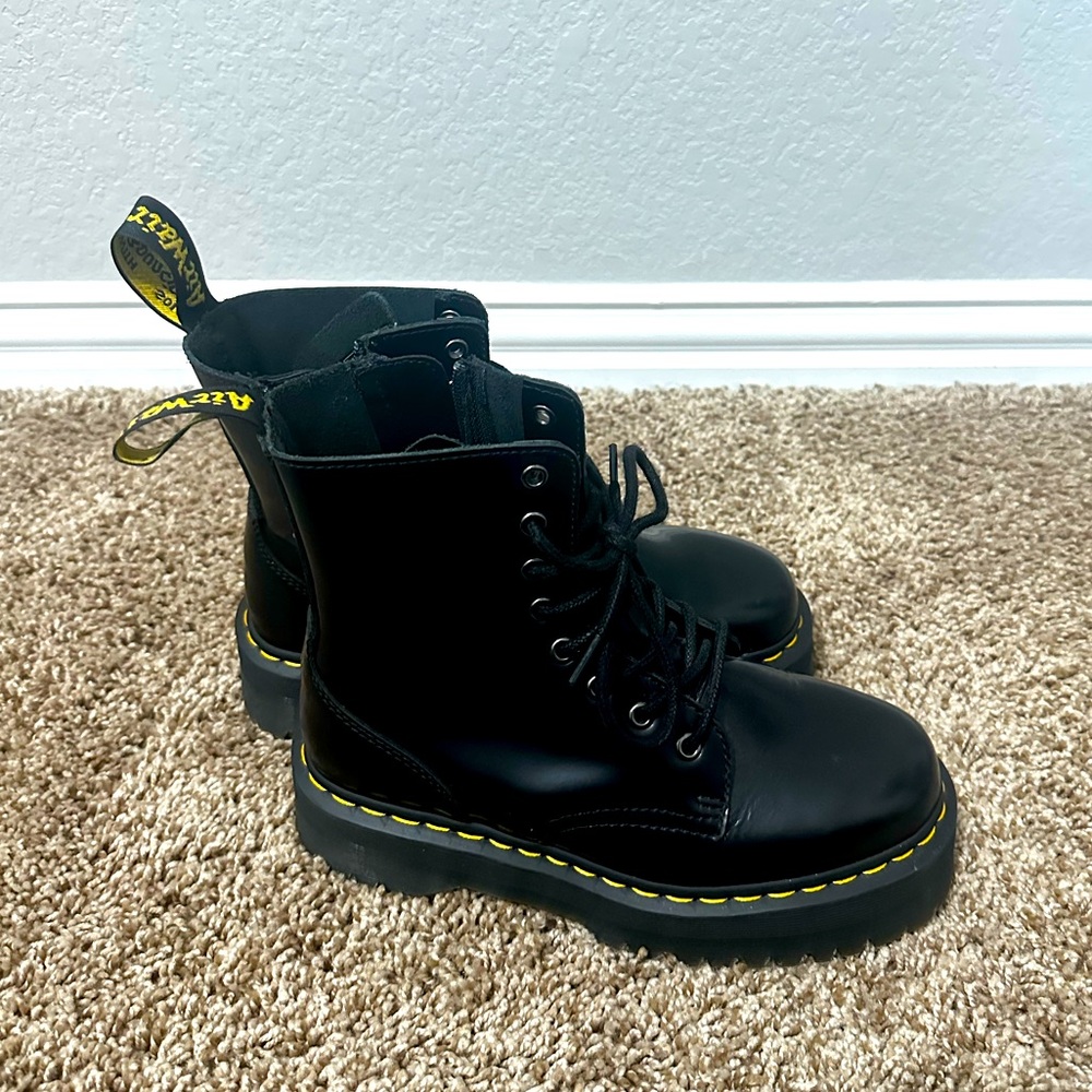 Platform Dr. Marten’s